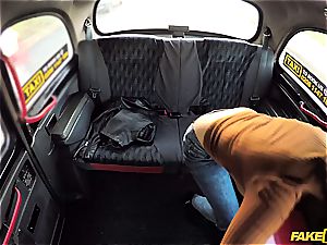 luxurious oriental fuckslut gets her labia mastered by the driver